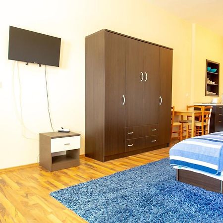 Apartments Facini Košljun Exterior foto